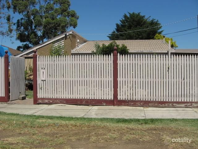 22 Woodland Dr, Albanvale, VIC 3021