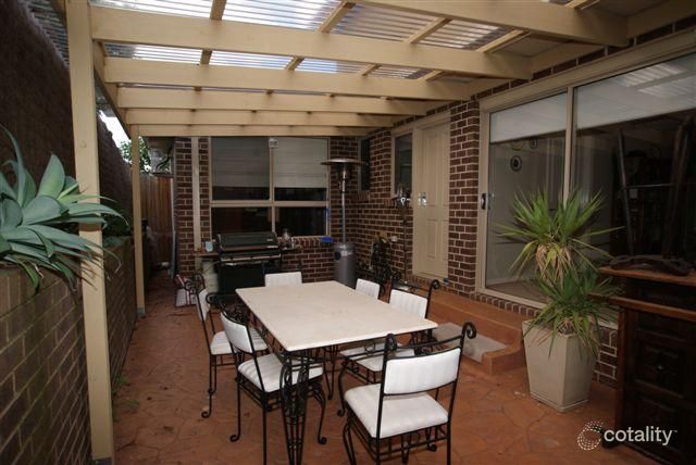 2/140 Ayr St, Doncaster, VIC 3108