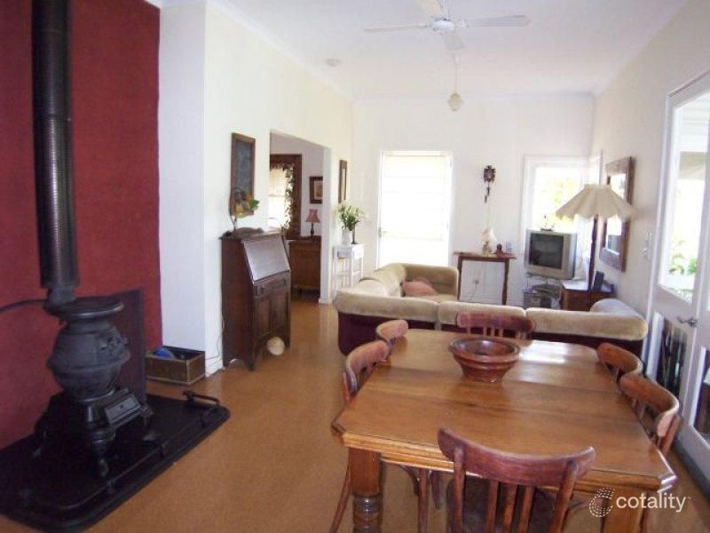 122b Delany Ave, Bright, VIC 3741
