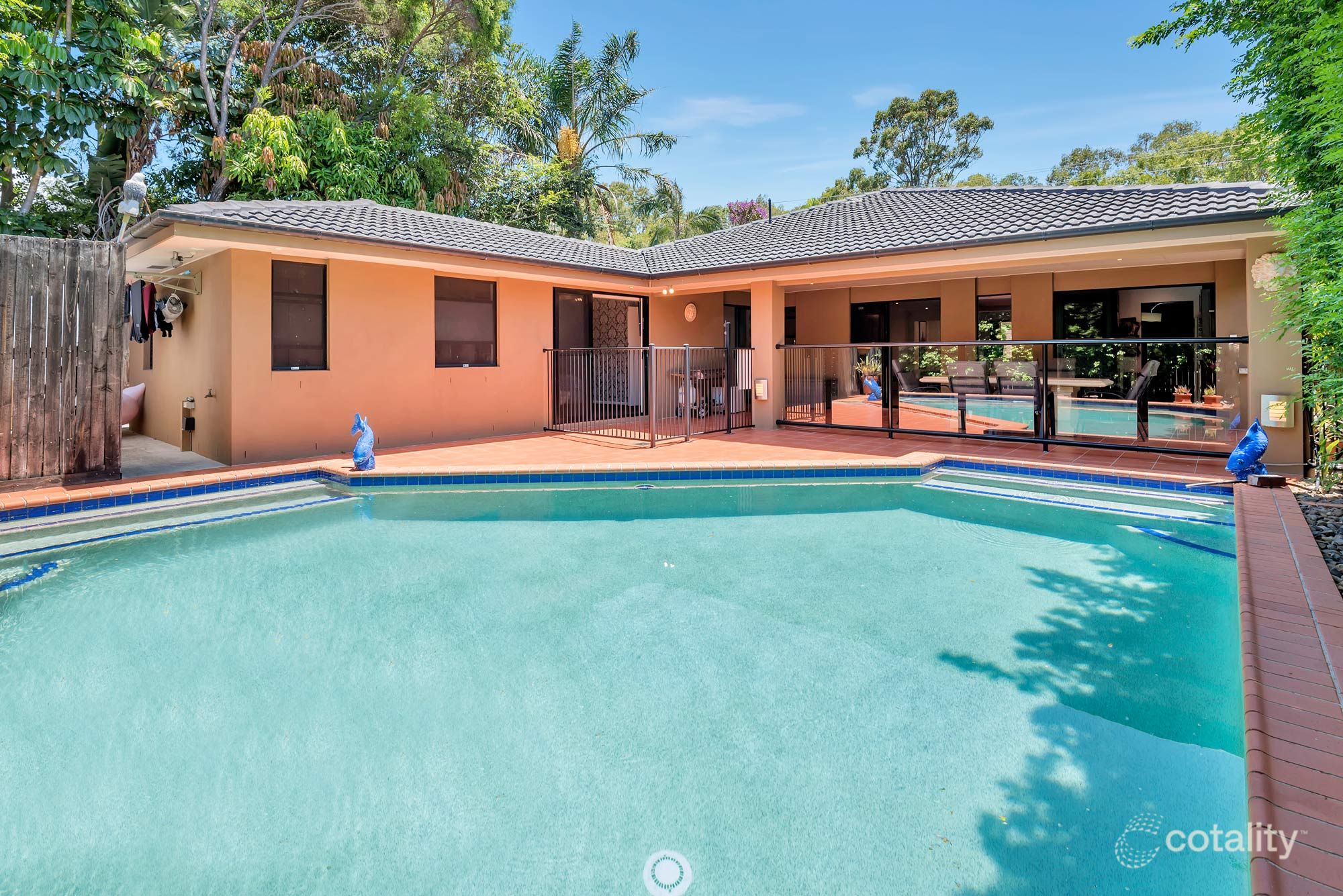 66 Slatyer Ave, Bundall, QLD 4217