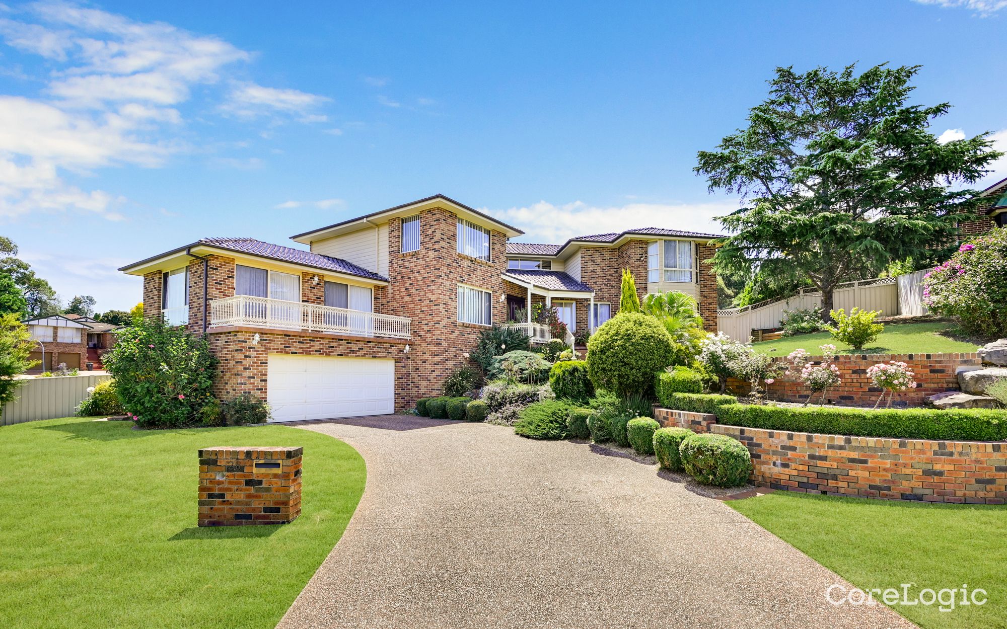 28 Figtree Cres, Glen Alpine, NSW 2560