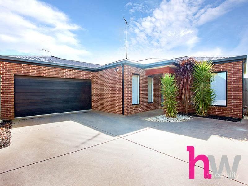 2/19 Ghazeepore Rd, Waurn Ponds, VIC 3216