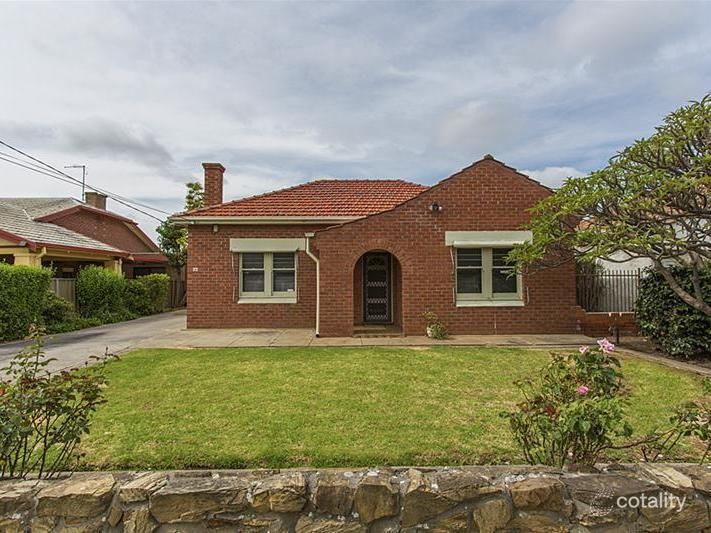 22 Helmsdale Ave, Glengowrie, SA 5044