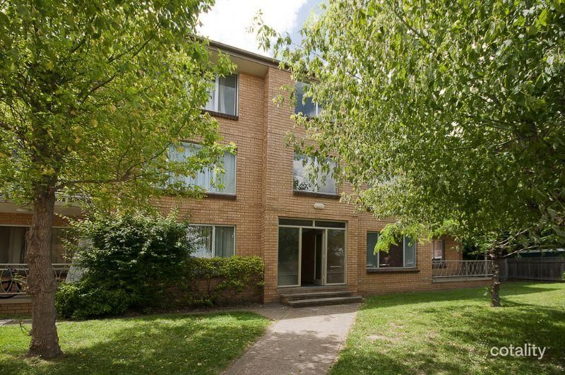 8/2 Velacia Pl, Queanbeyan, NSW 2620