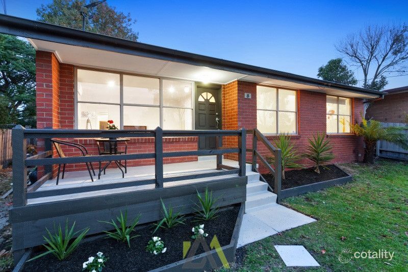8 Mulberry Cres, Frankston North, VIC 3200