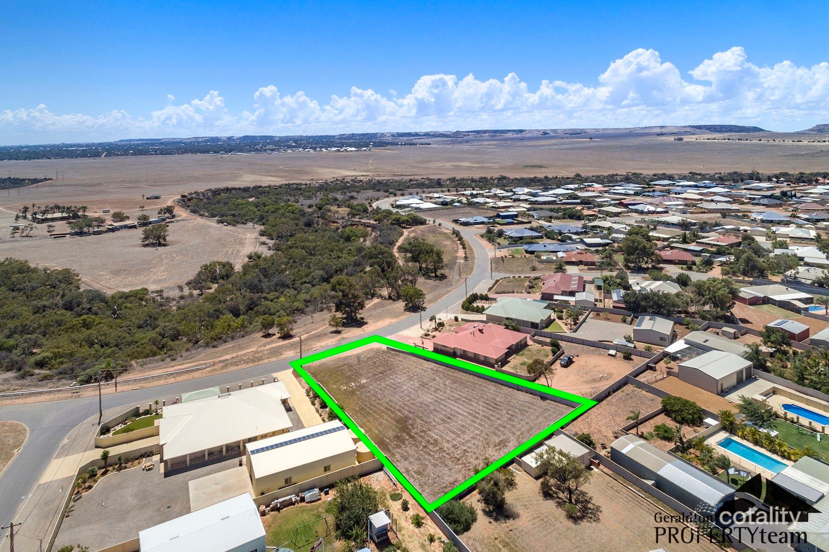 20 Honeysuckle Bvd, Woorree, WA 6530