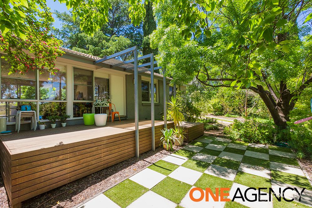 9 Jensen Pl, Hughes, ACT 2605