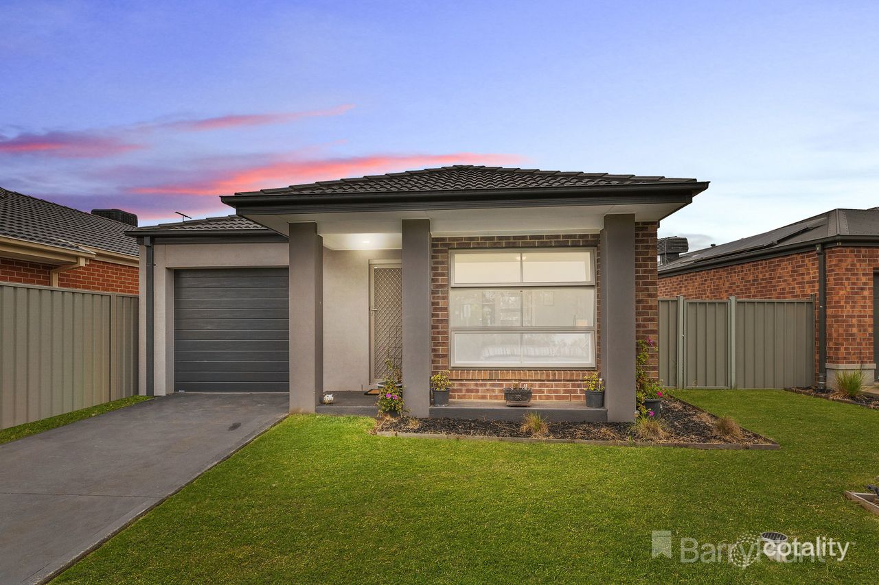 46 Parkleigh Dr, Kurunjang, VIC 3337
