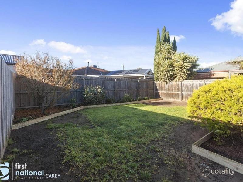 2/66-68 Benjamin Dr, Lara, VIC 3212