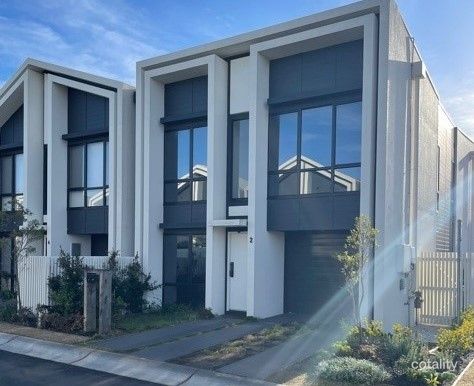 2 Chambers Cct, Warriewood, NSW 2102