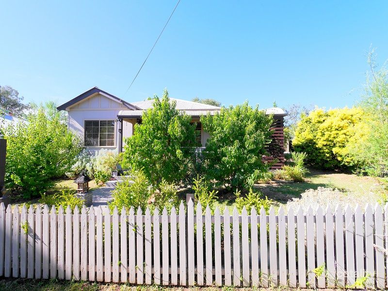 16 Parkes St, Cowra, NSW 2794