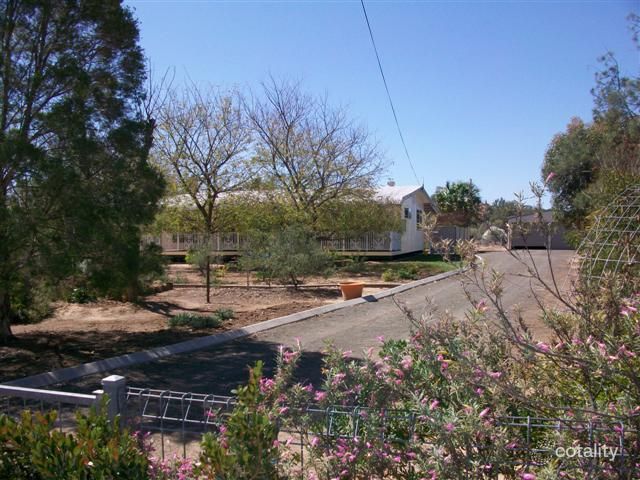 249 Northern Rd, Roma, QLD 4455