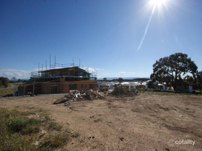 132 Langtree Cres, Crace, ACT 2911