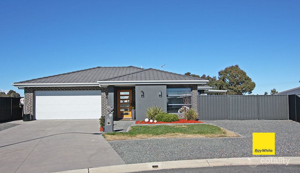 18 Murray Grey Pl, Bungendore, NSW 2621