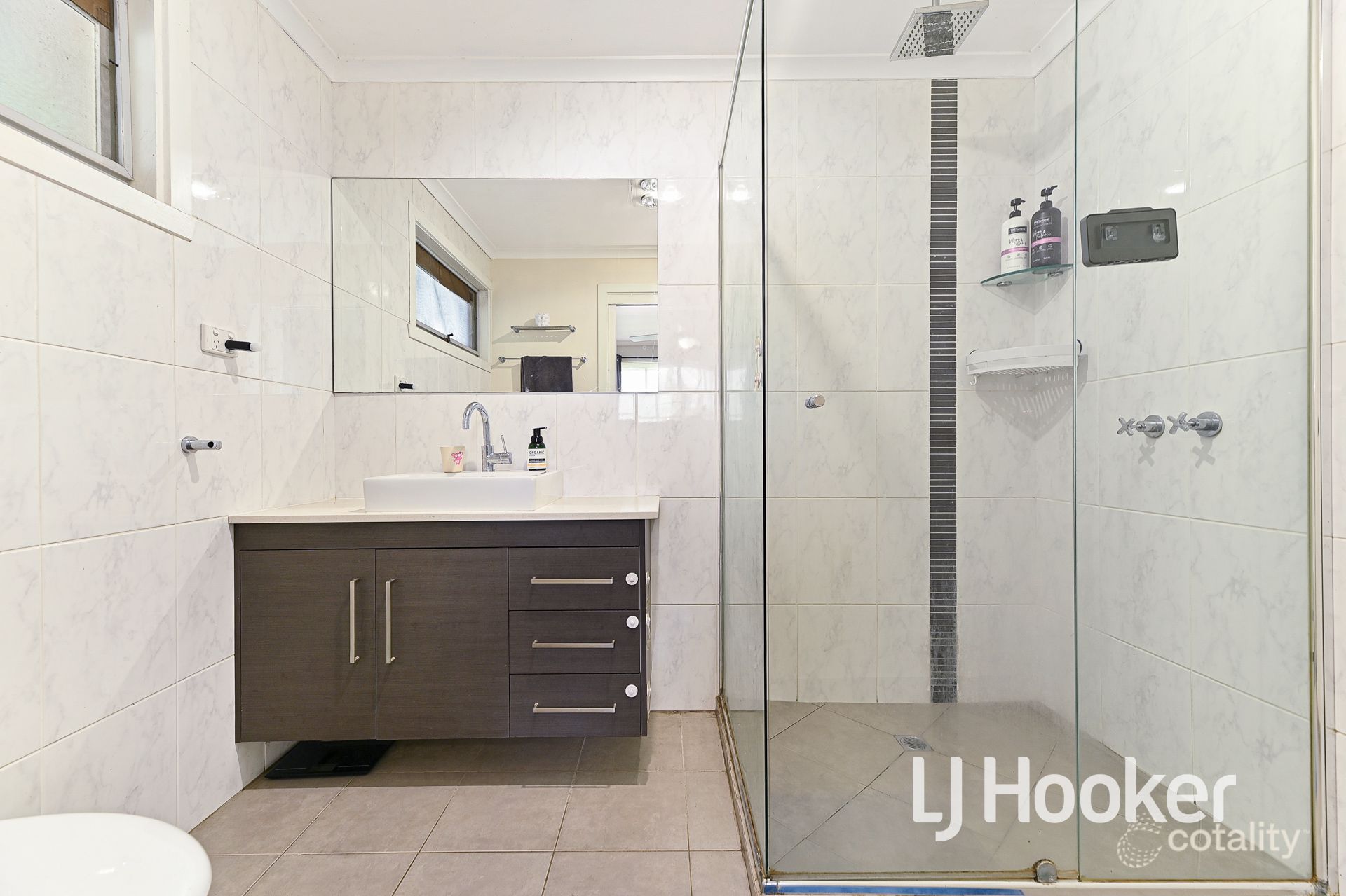 56 Collins Cres, Berwick, VIC 3806