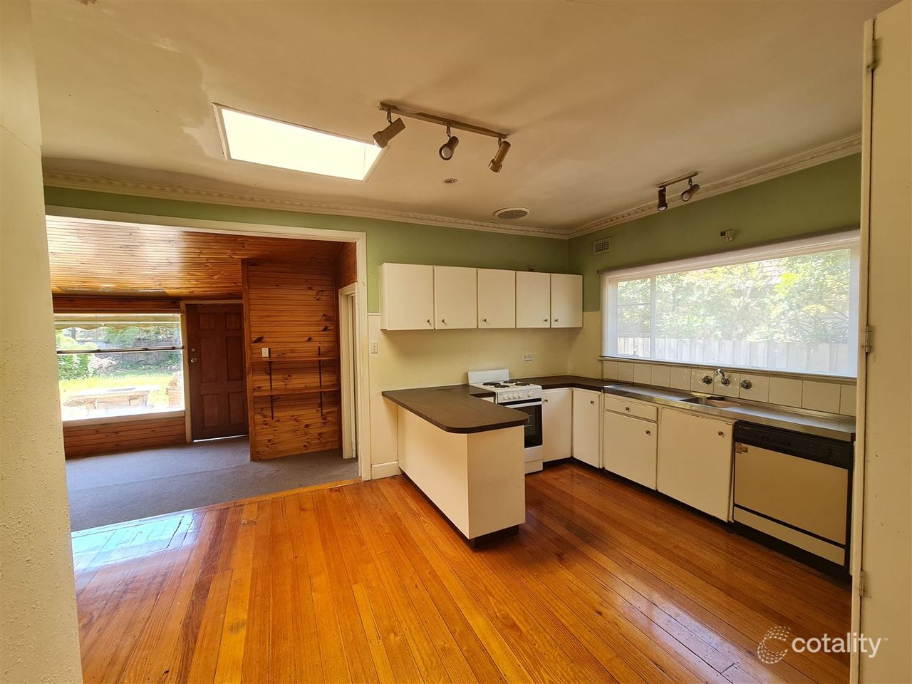 4 Delany Ave, Burwood, VIC 3125