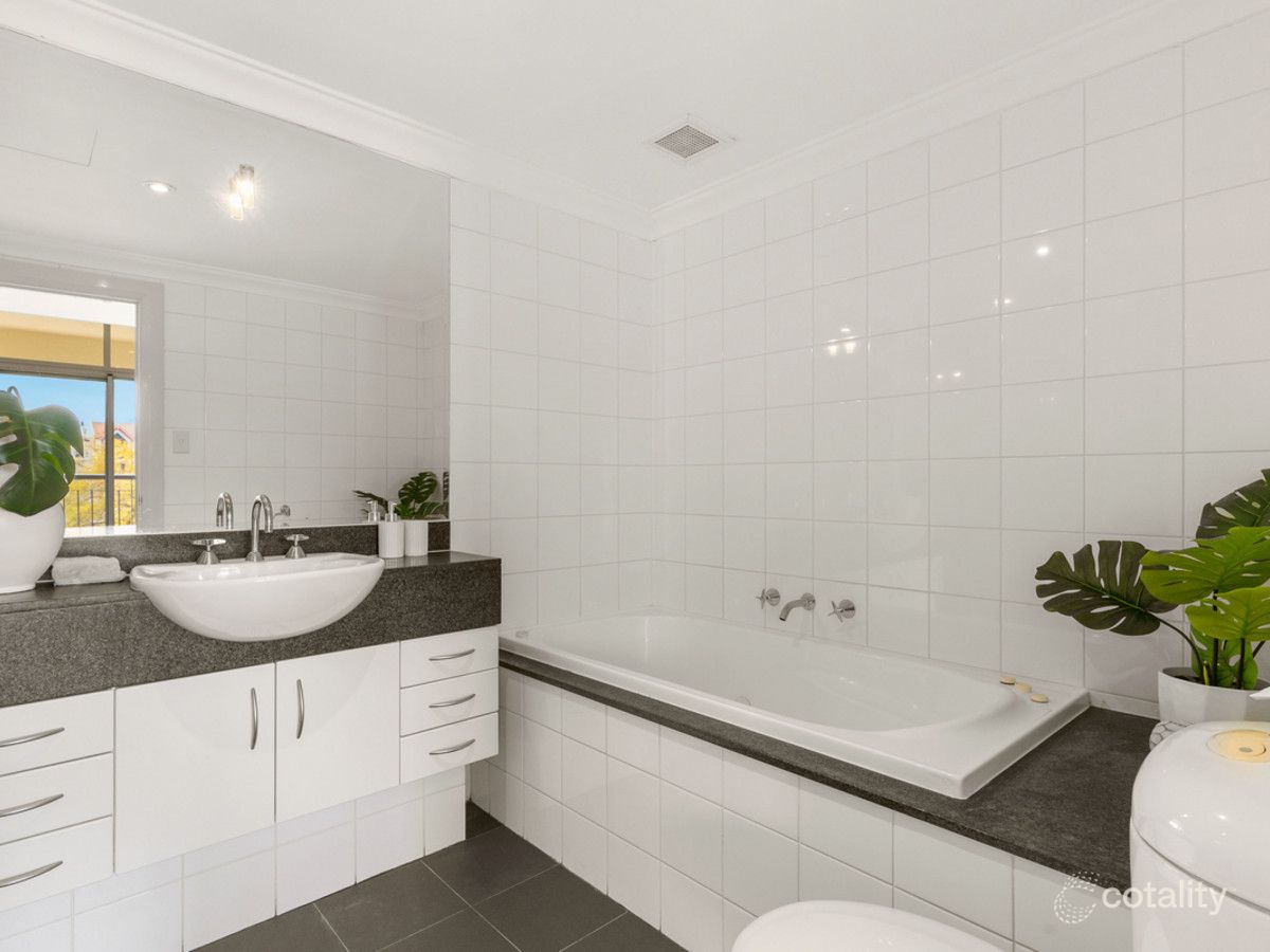 25/20 Royal St, East Perth, WA 6004