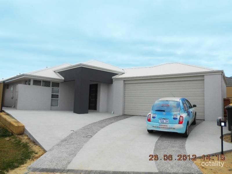 5 Scarlet Cl, Tapping, WA 6065