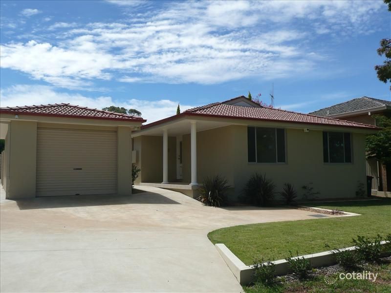 25 Burreburry Cres, Orange, NSW 2800