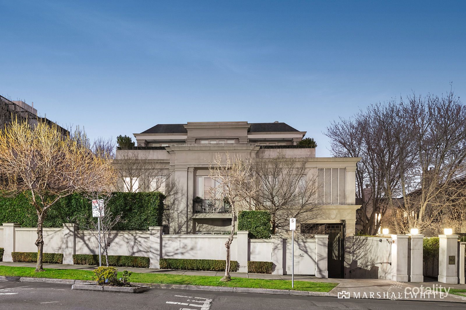 2/82 Mathoura Rd, Toorak, VIC 3142