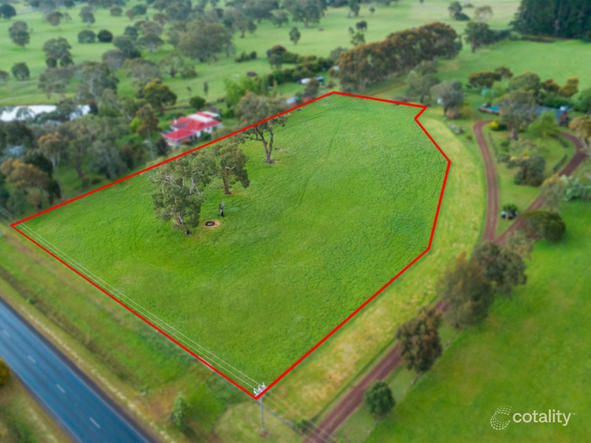 8242 Hamilton Hwy, Hamilton, VIC 3300