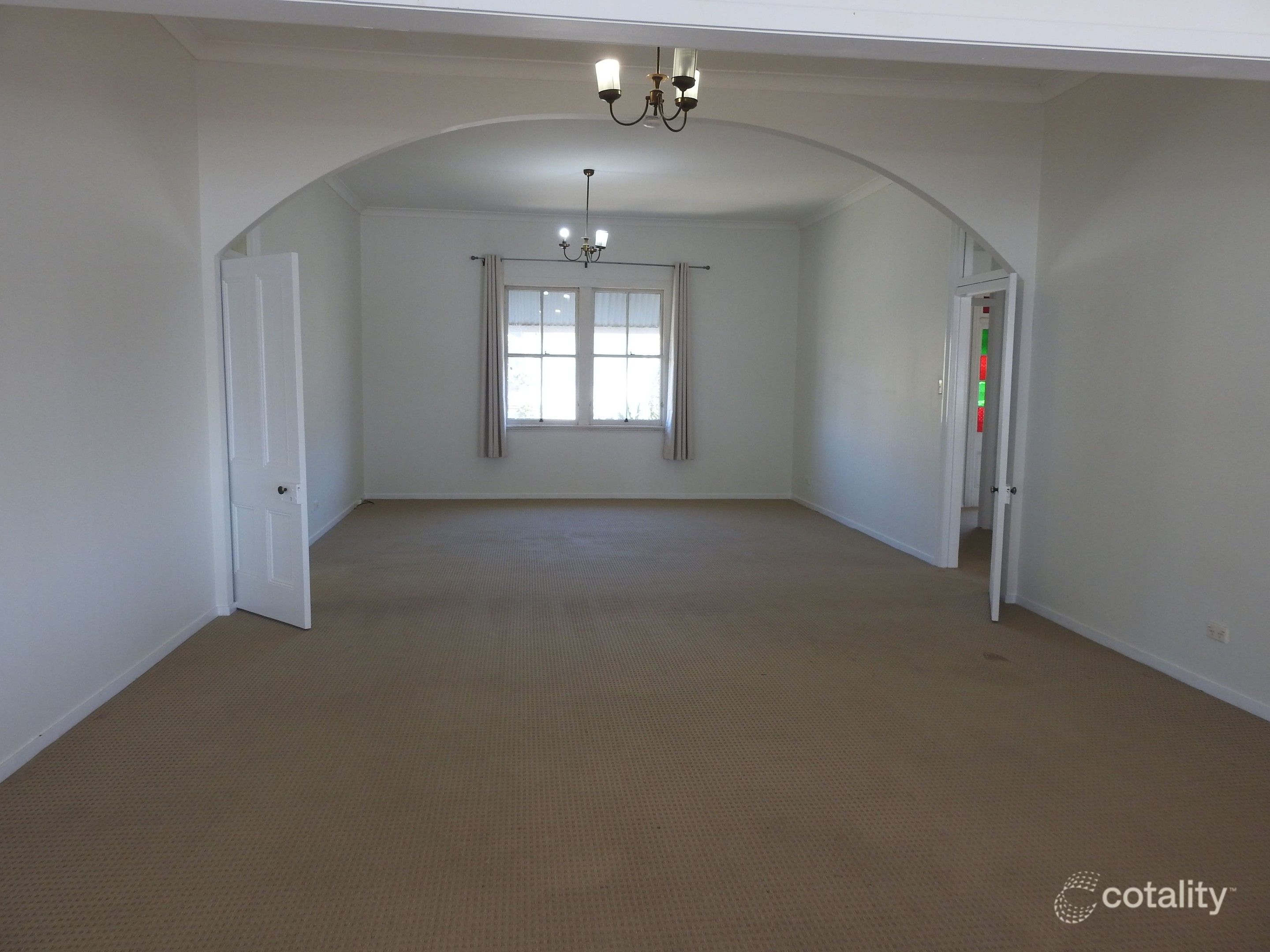 92 Melville Tce, Manly, QLD 4179