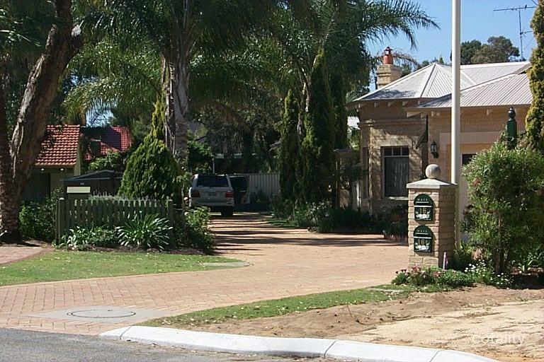 16a Newbery Rd, Wembley Downs, WA 6019