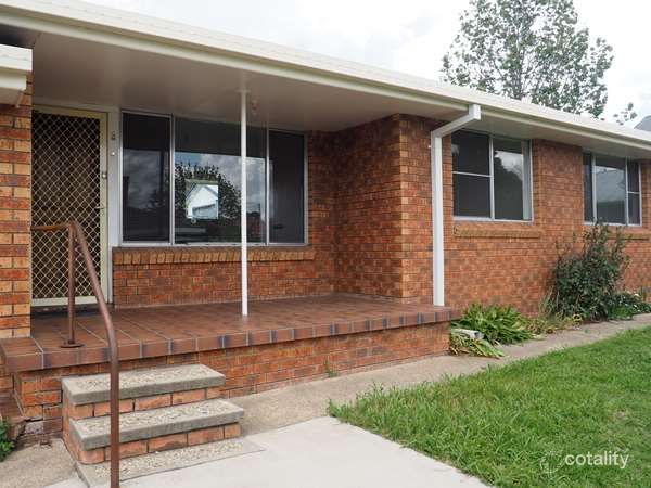 2/12 Maitland St, Uralla, NSW 2358