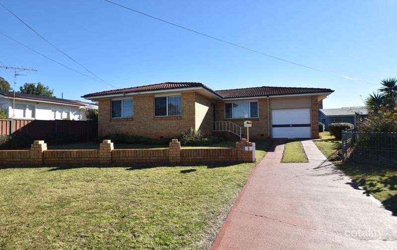 3 Nuss St, Wilsonton, QLD 4350
