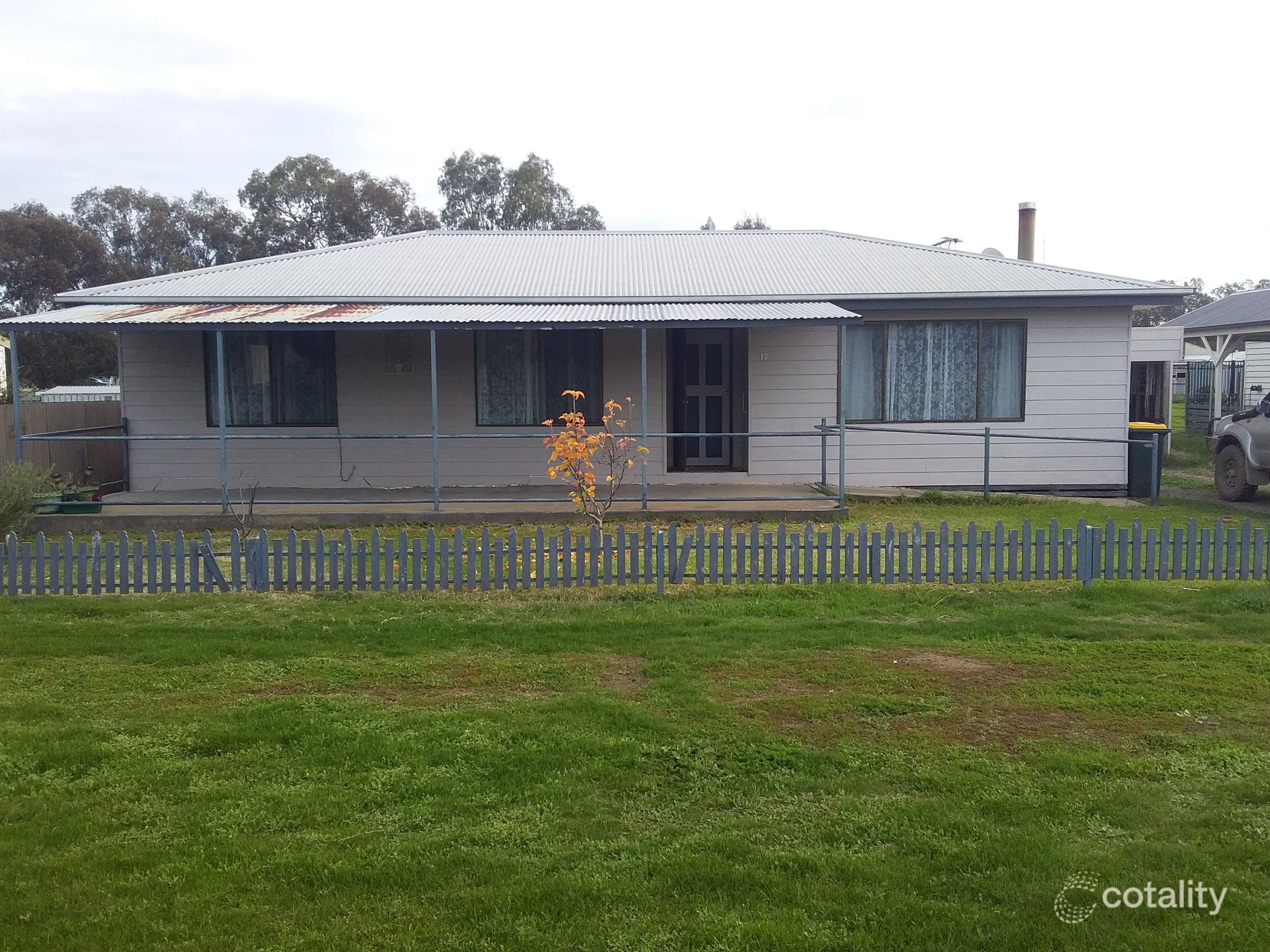 17 Thomas St, Dunolly, VIC 3472