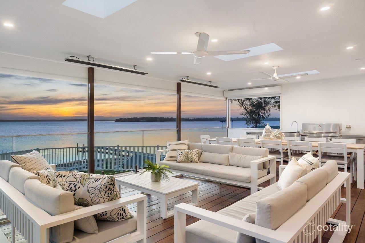 24 Reid St, Wrights Beach, NSW 2540