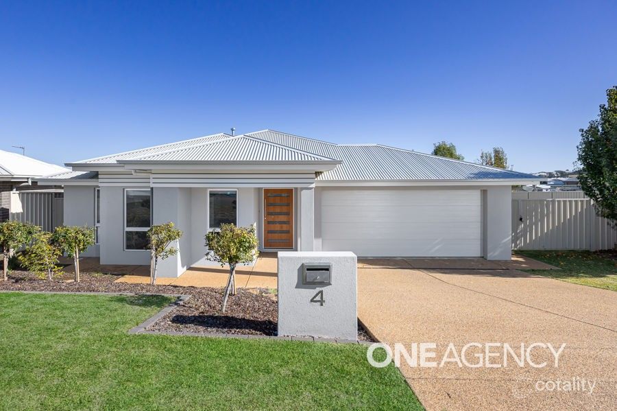 4 Winter Ave, Gobbagombalin, NSW 2650