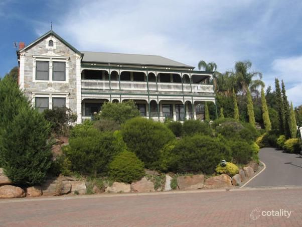 8 Berry Cres, Burnside, SA 5066