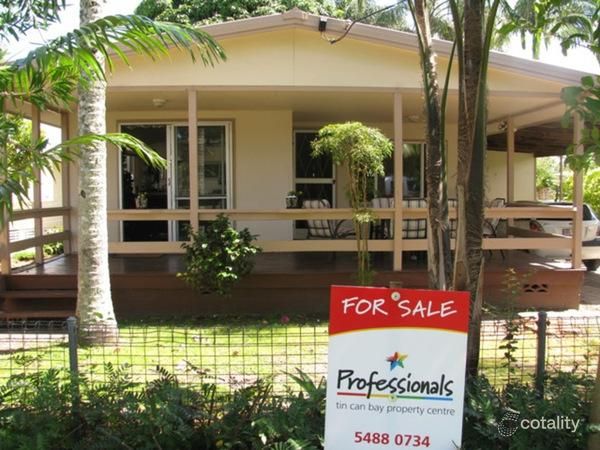 32 Tailor St, Tin Can Bay, QLD 4580