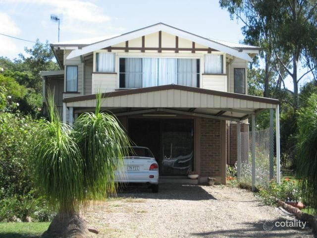 25 Richard St, Esk, QLD 4312