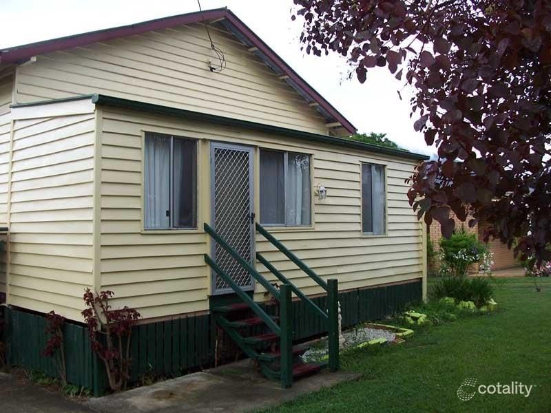 12 Phillip St, Aratula, QLD 4309