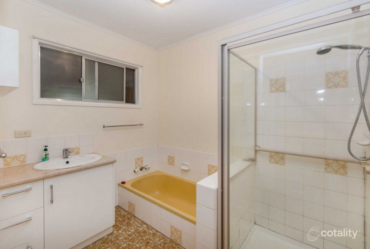 9 Baldwin Cres, Avoca, QLD 4670