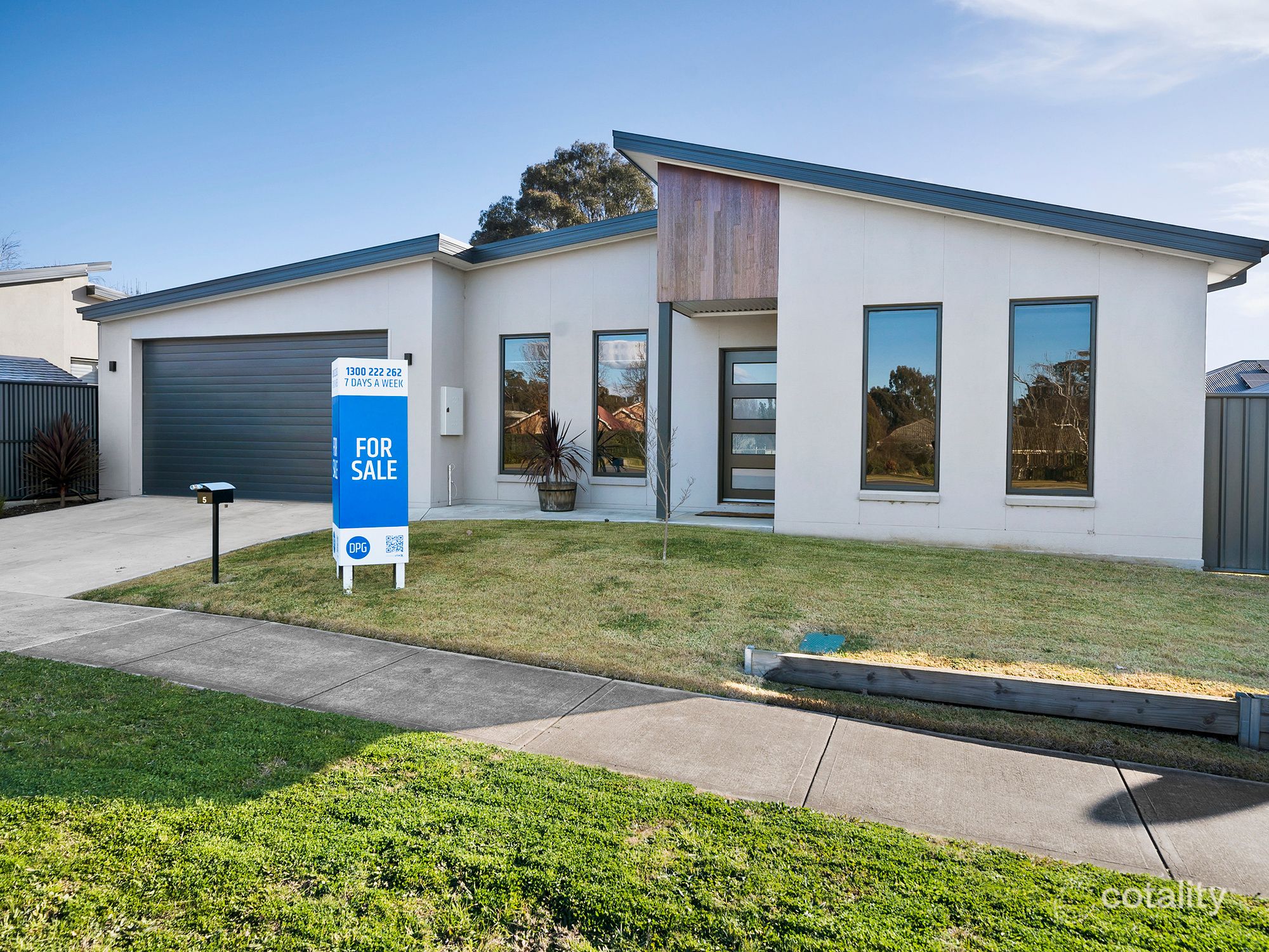 5 Highton Lane, Mansfield, VIC 3722
