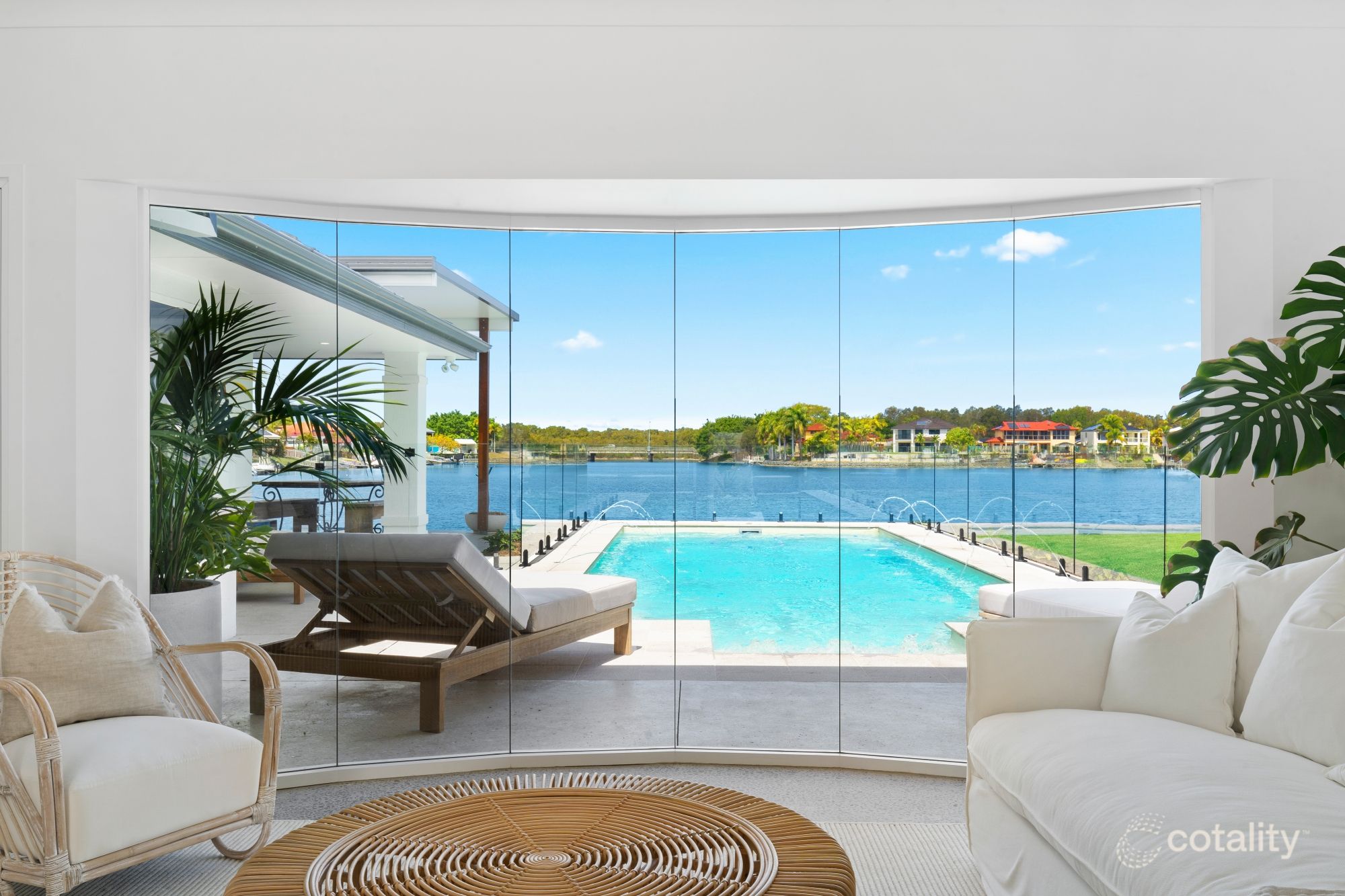 9 Parkwater Pnt, Helensvale, QLD 4212