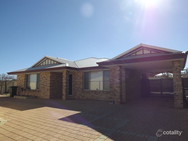 15 Premier Cir, Dongara, WA 6525