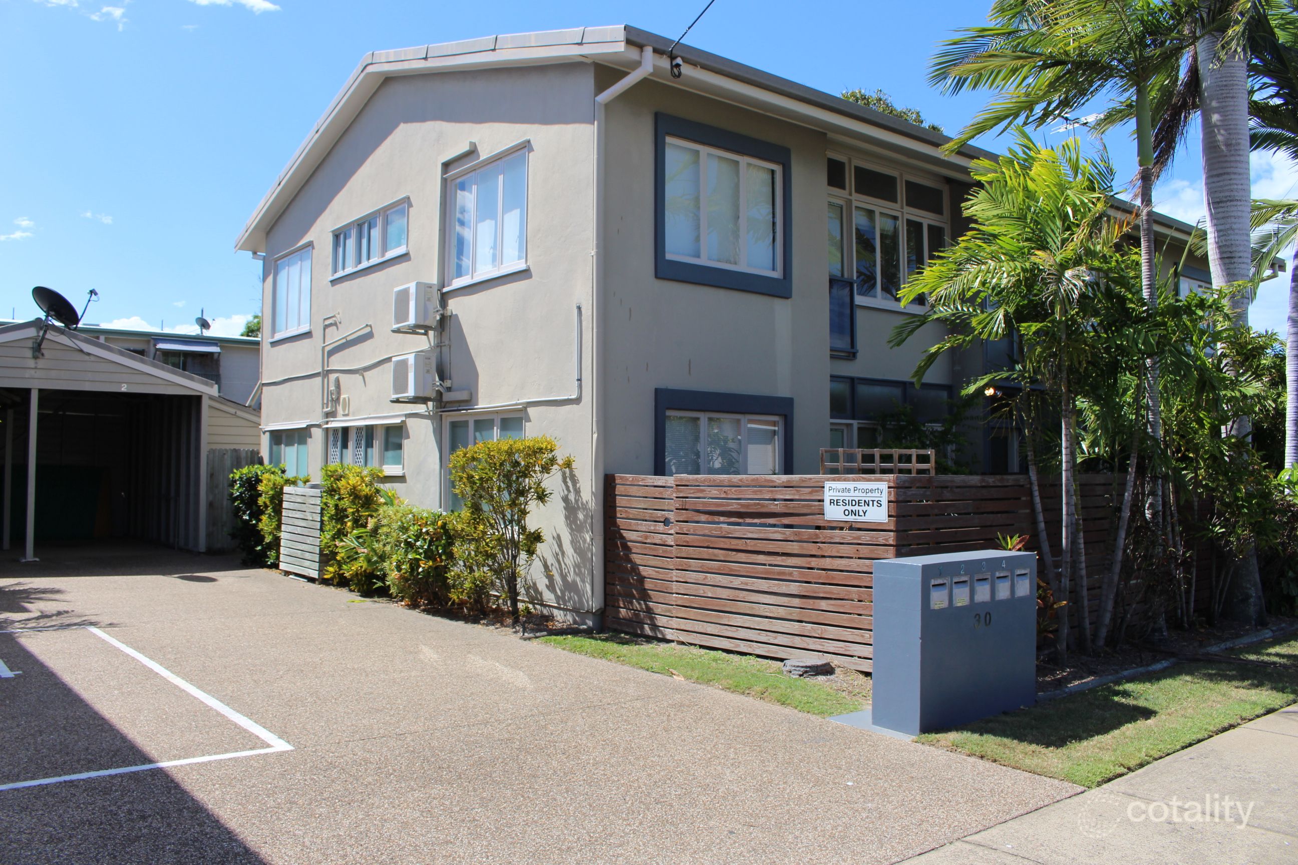 1/30 Landsborough St, North Ward, QLD 4810