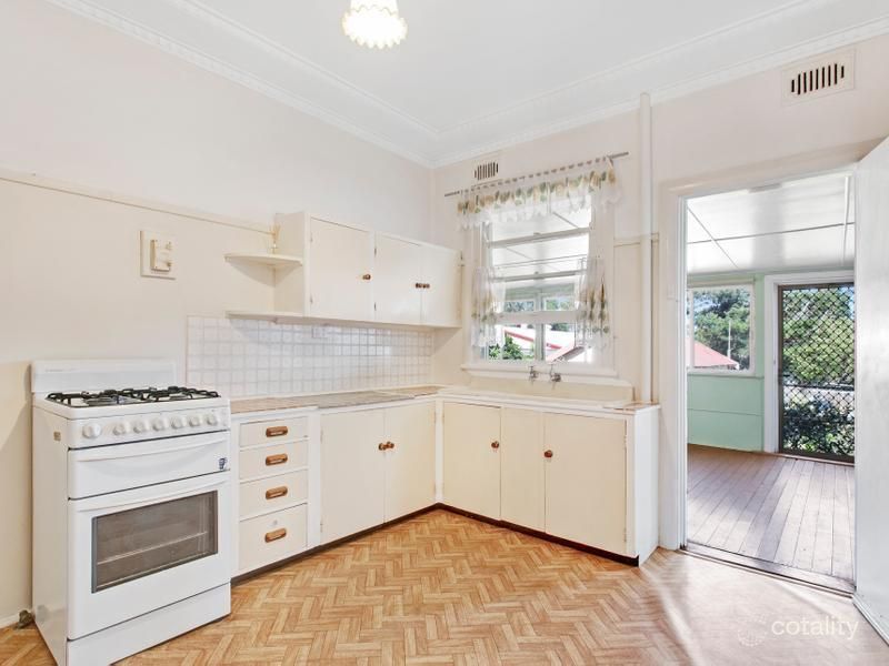 70 High St, East Maitland, NSW 2323