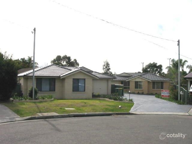 8b Ramona St, Berkeley Vale, NSW 2261