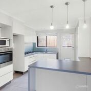 2/3 Barker St, Cheltenham, VIC 3192