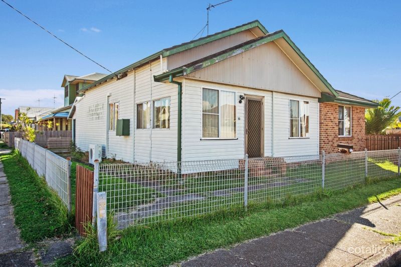 10 Buxton St, Adamstown, NSW 2289