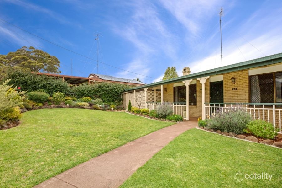 40 Hinkler Cres, Wilsonton, QLD 4350