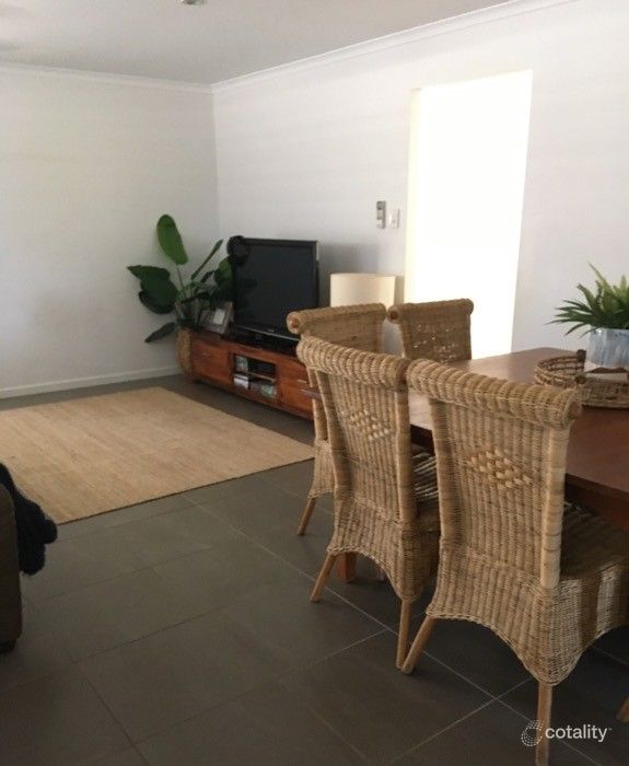 32 Coonowrin Cres, Mountain Creek, QLD 4557