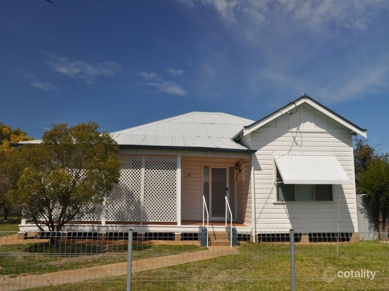 30 Fitzroy St, Narrabri, NSW 2390