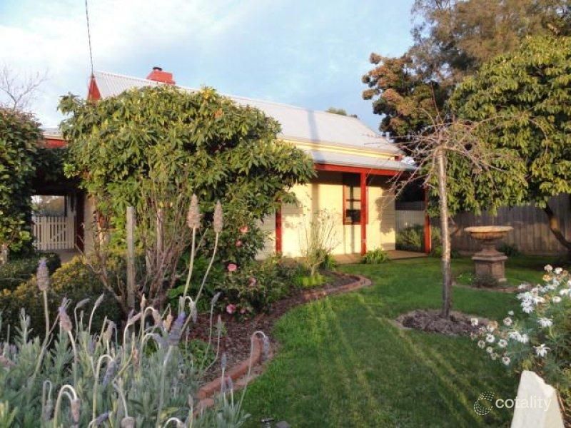 78 Main St, Romsey, VIC 3434