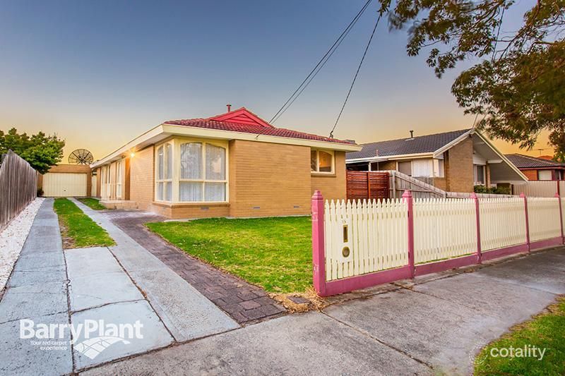 15 Piccadilly Cres, Keysborough, VIC 3173
